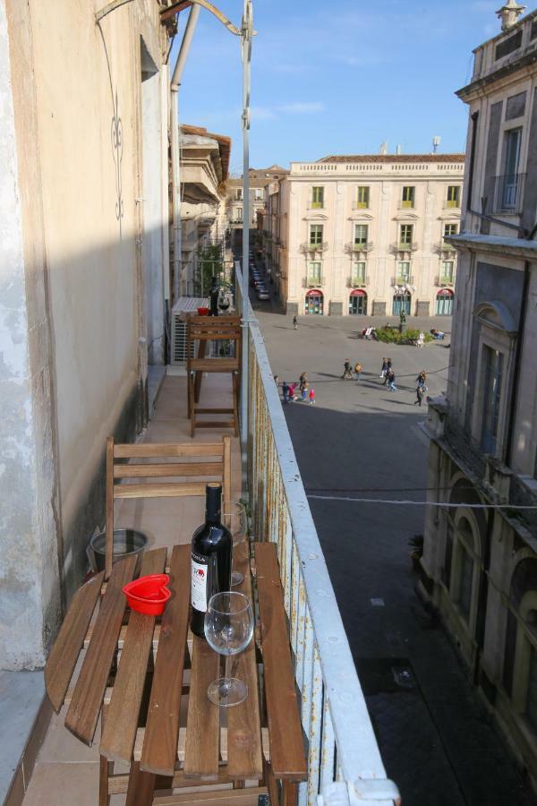 Sicily Wonderful Piazza Universita' Villa Catania Eksteriør bilde