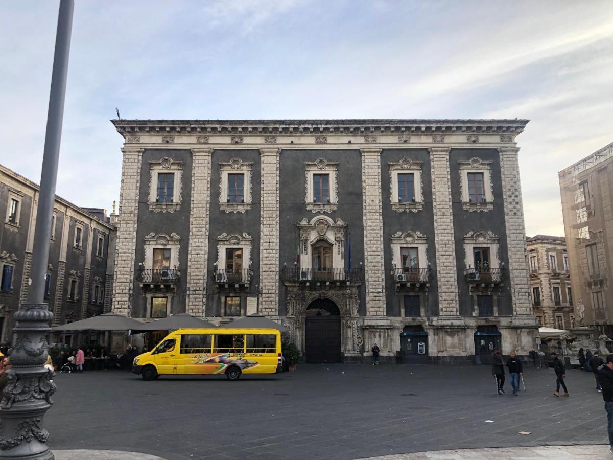 Sicily Wonderful Piazza Universita' Villa Catania Eksteriør bilde